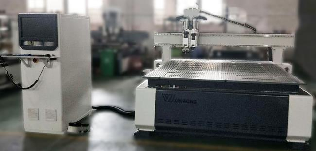 CNC nesmasjien